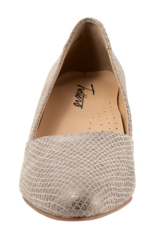 Trotters Kylie Kitten Heel Pump In Champagne Snake