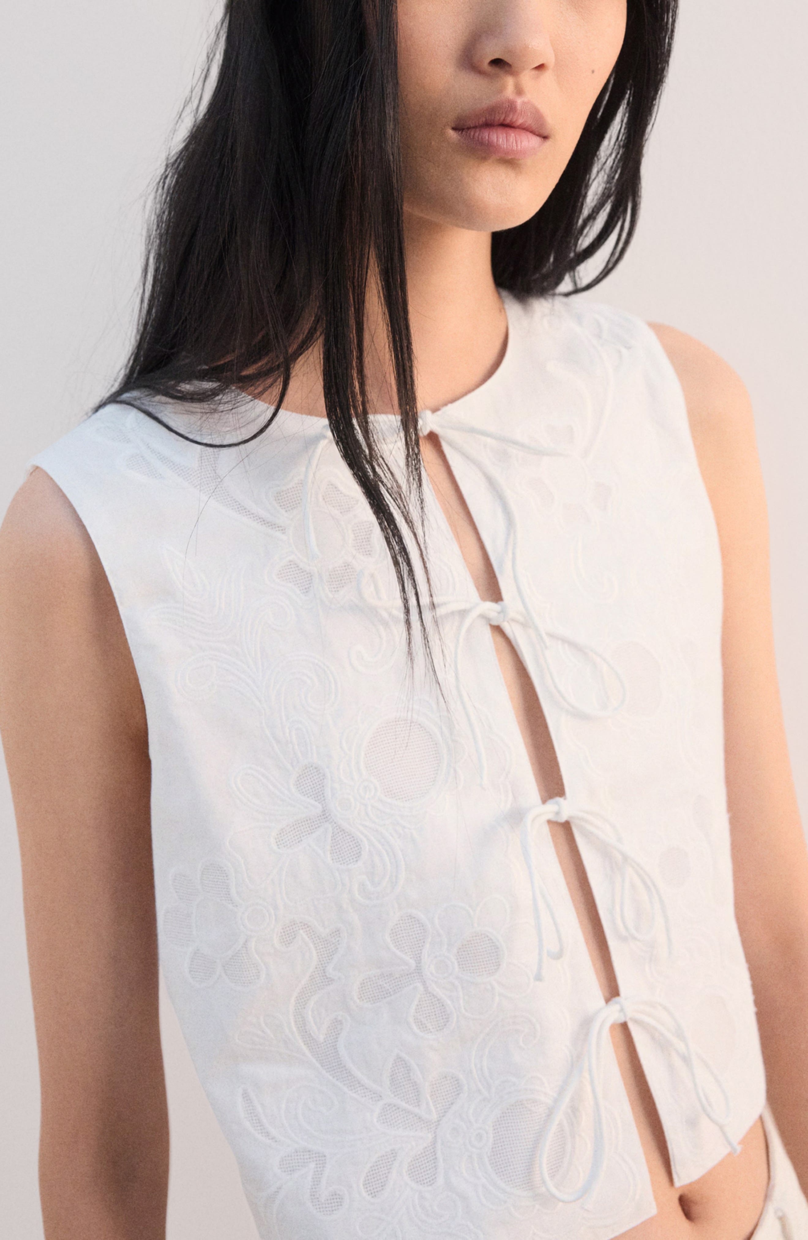 selected WHITE