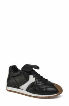 JSlides Lottie Sneaker