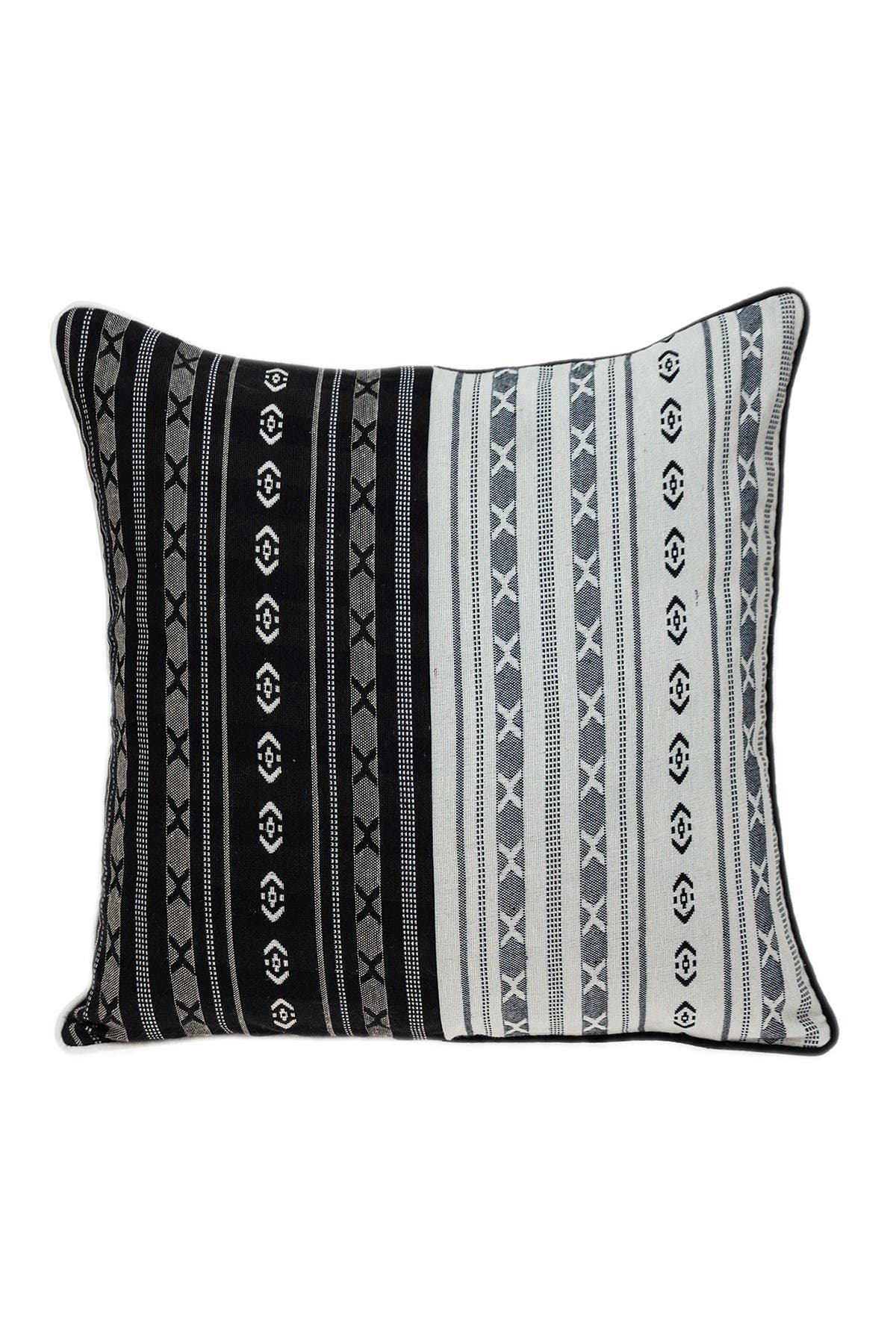 PARKLAND COLLECTION Max Transitional White Throw Pillow
