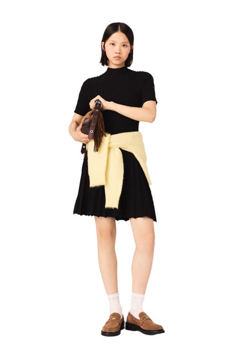 Short knit dress
