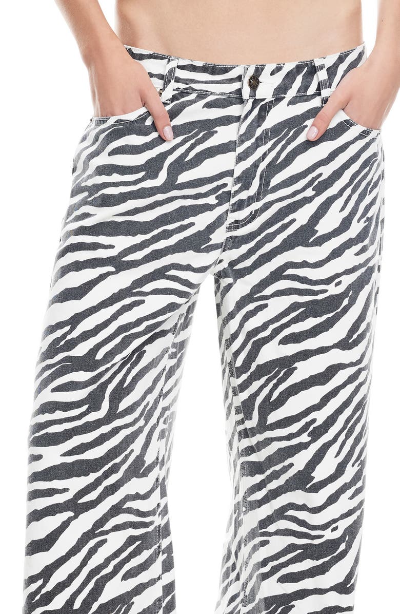 LIONESS Top Model Zebra Stripe Low Rise Baggy Jeans, Alternate, color, Zebra
