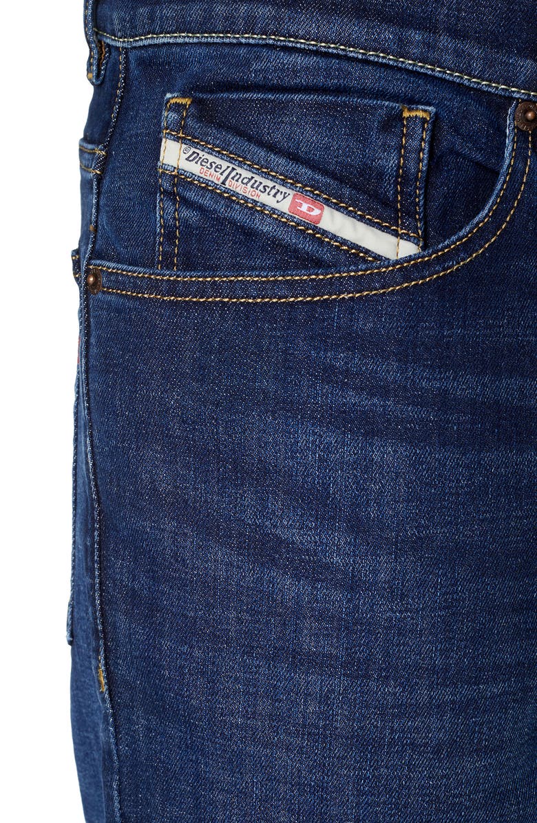 DIESEL<sup>®</sup> Fining Tapered Leg Jeans, Alternate, color, Denim