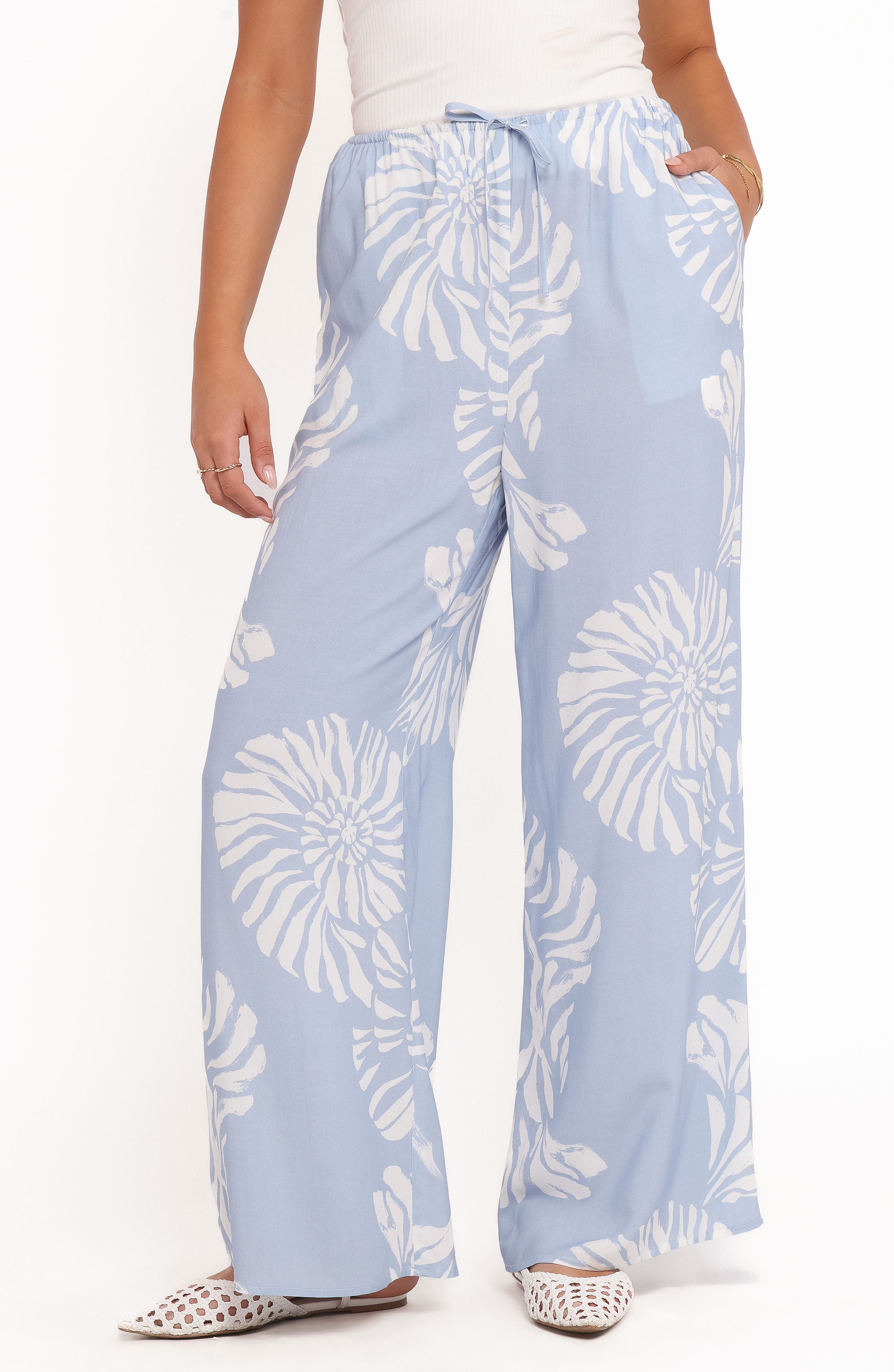 Sui Seashell Print Wide Leg Drawstring Pants