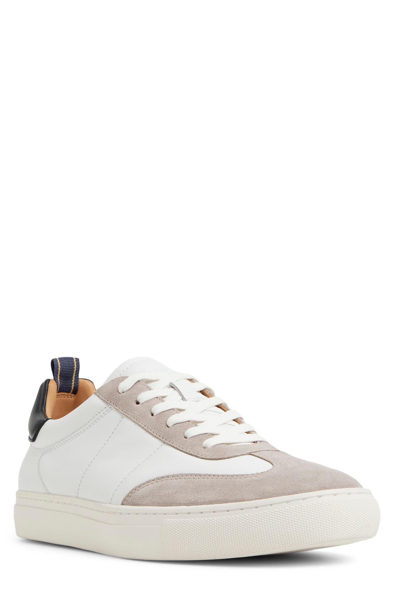 Brooks Brothers Emmerson Sneaker in White 