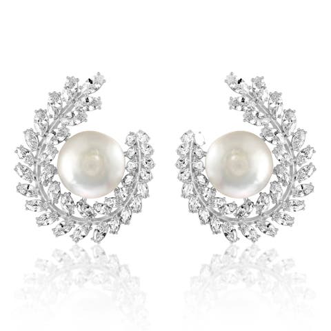 Perla pearl statement earrings