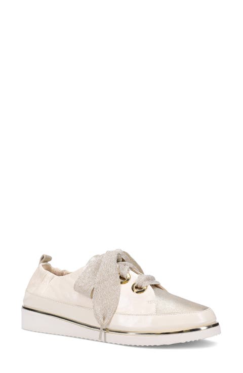 Novena Sneaker (Women)