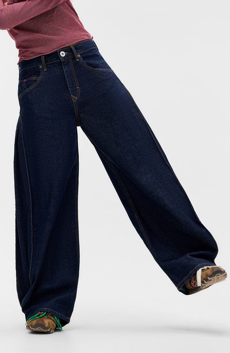 BDG Urban Outfitters Jaya Side Pleat Wide Leg Jeans, Alternate, color, Rinse