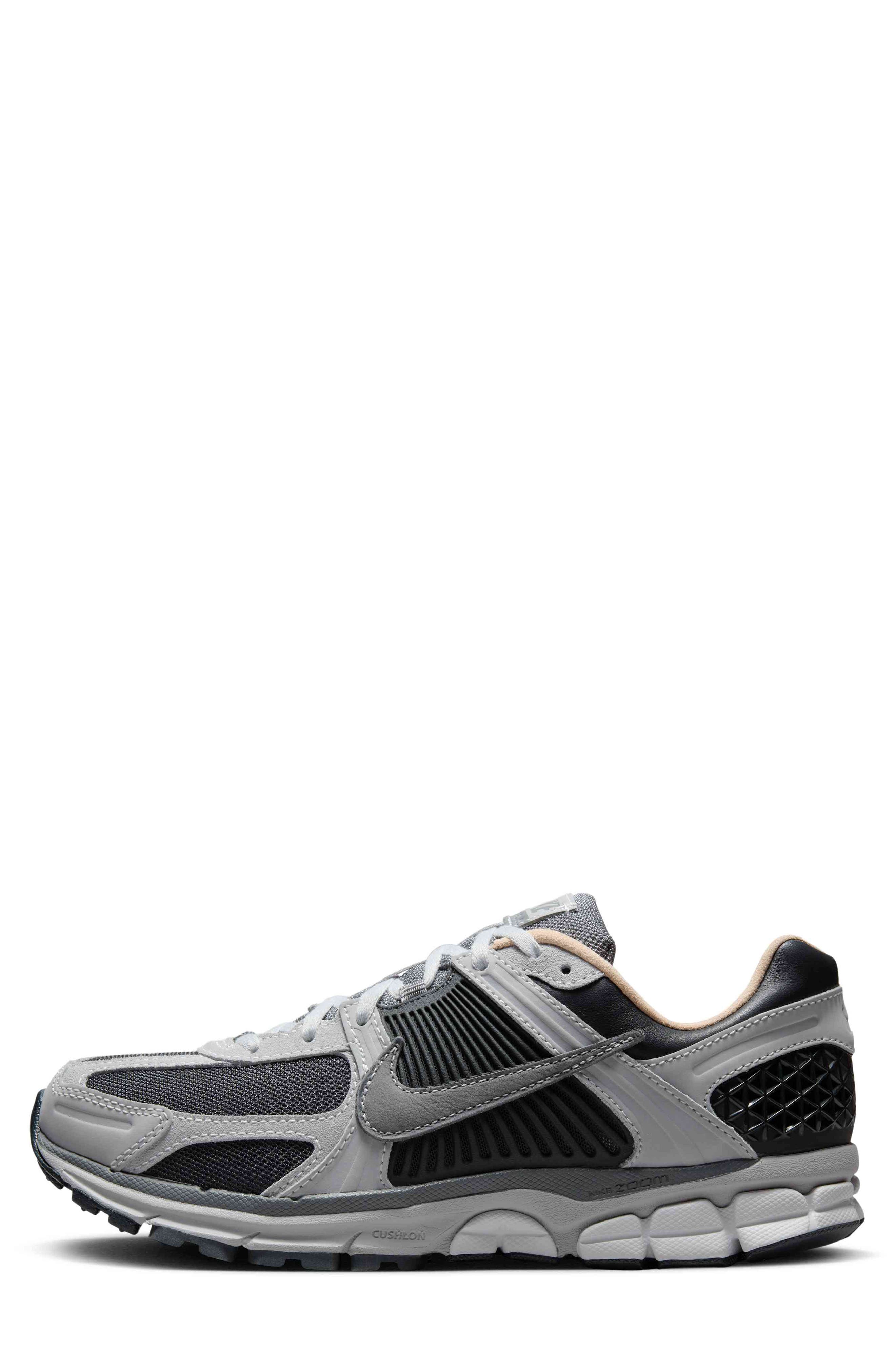 Nike Zoom Vomero 5 Sneaker, Alternate, color, 