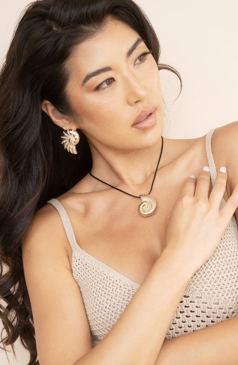 Ettika Swirl Shell Pendant Cord Necklace, Alternate, color, Gold/ Black