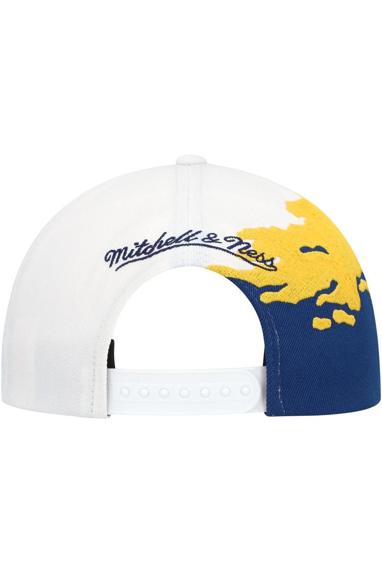 Men's Mitchell & Ness Navy/White Marquette Golden Eagles Paintbrush Snapback Hat, Alternate, color, Navy
