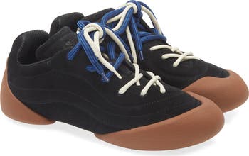 Flexion Sneaker