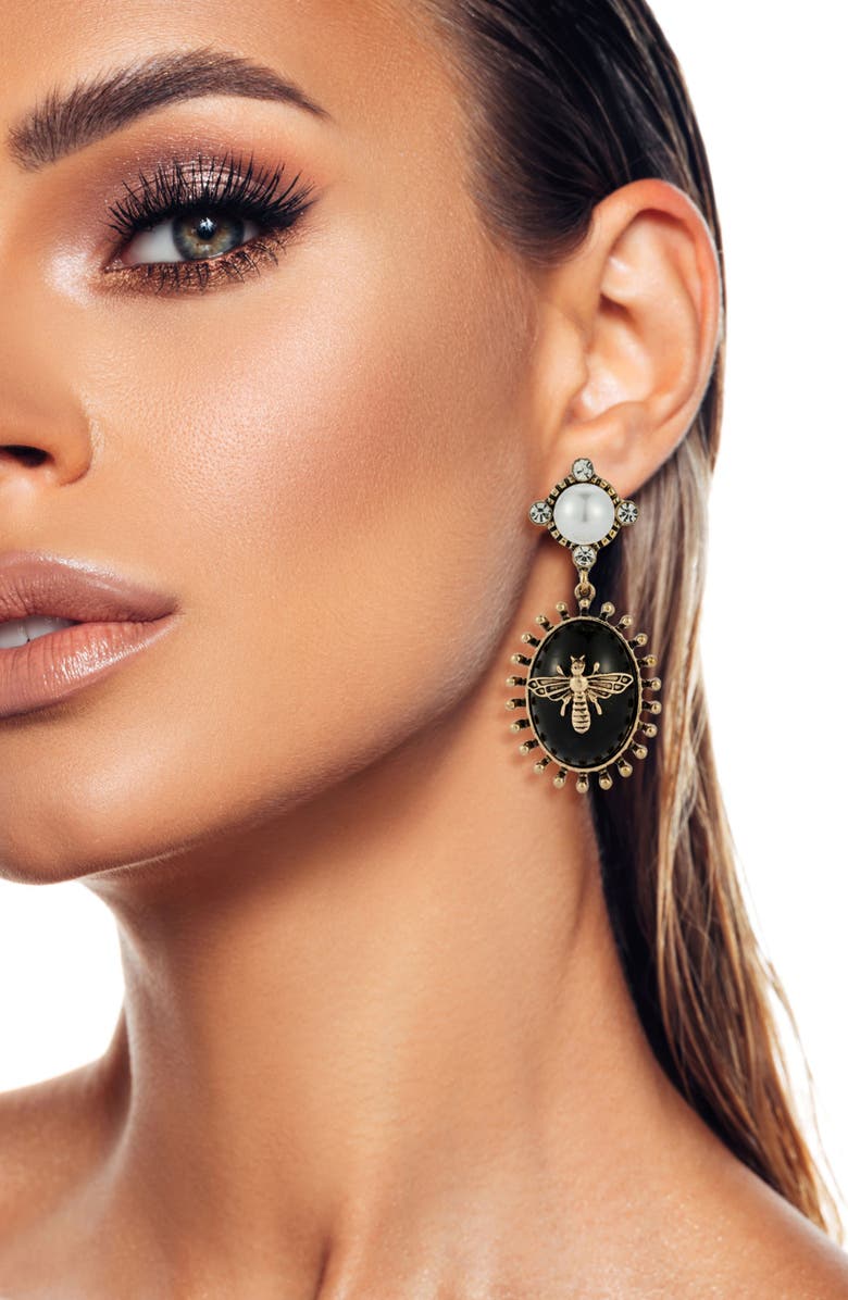 SPHERA MILANO Faux Pearl Bee Oval Drop Earrings, Alternate, color, Gold/Black