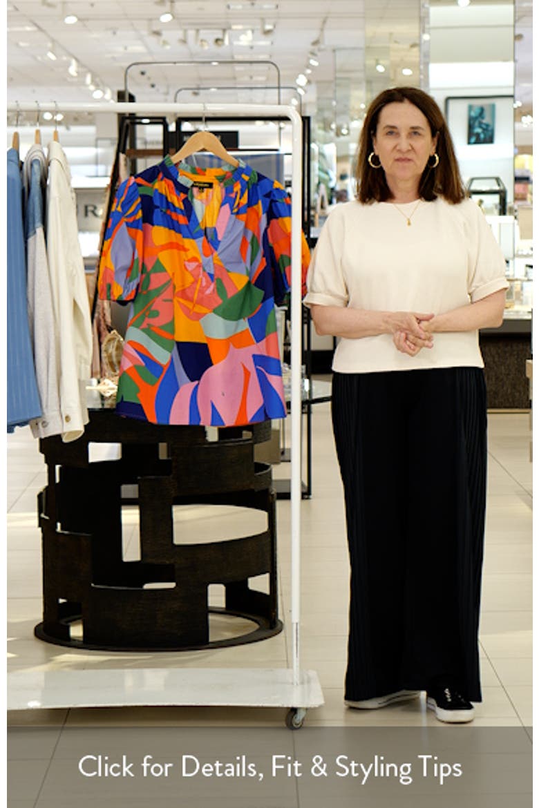 Josy Chroma Abstract Puff Sleeve Top video
