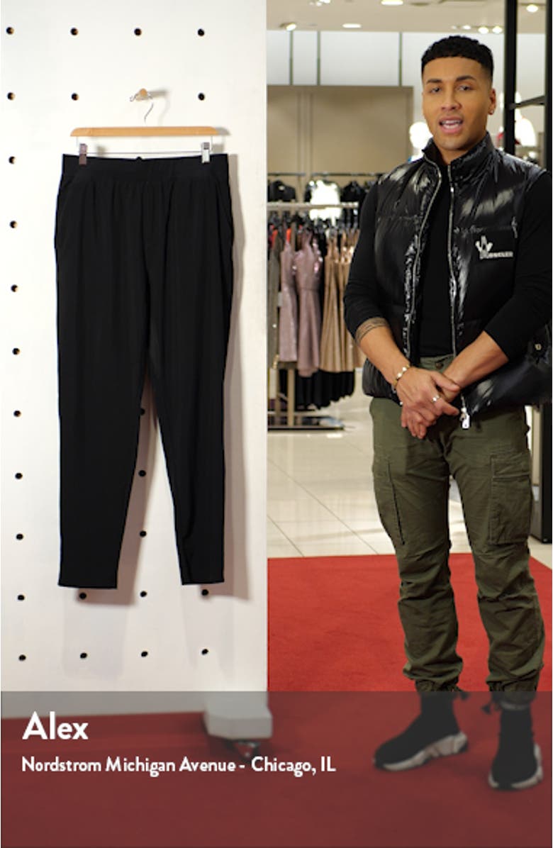 Core Pocket Stretch Woven Pants, sales video thumbnail