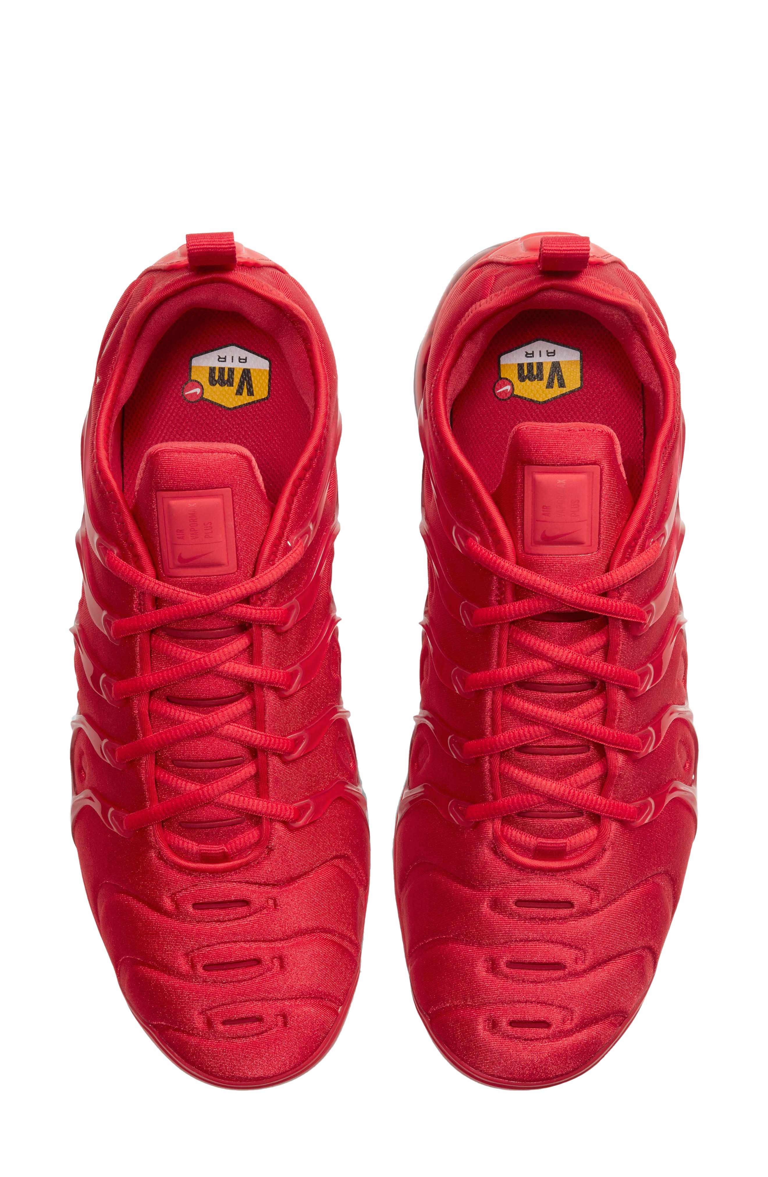 Nike Air VaporMax Plus Sneaker, Alternate, color, 