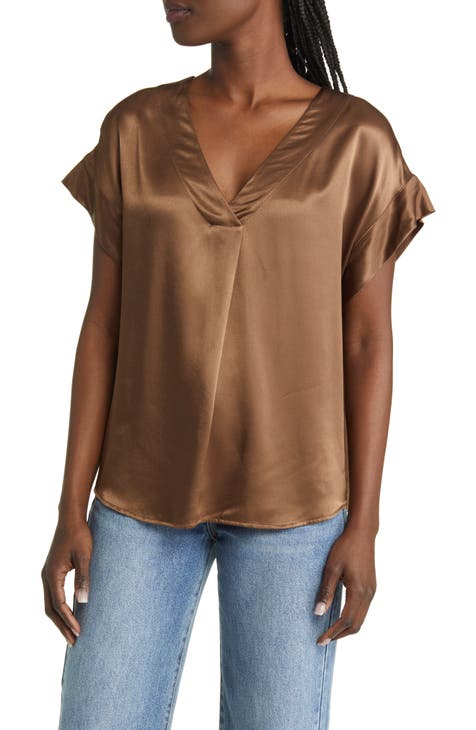 Nala Glossy V-neck T-Shirt