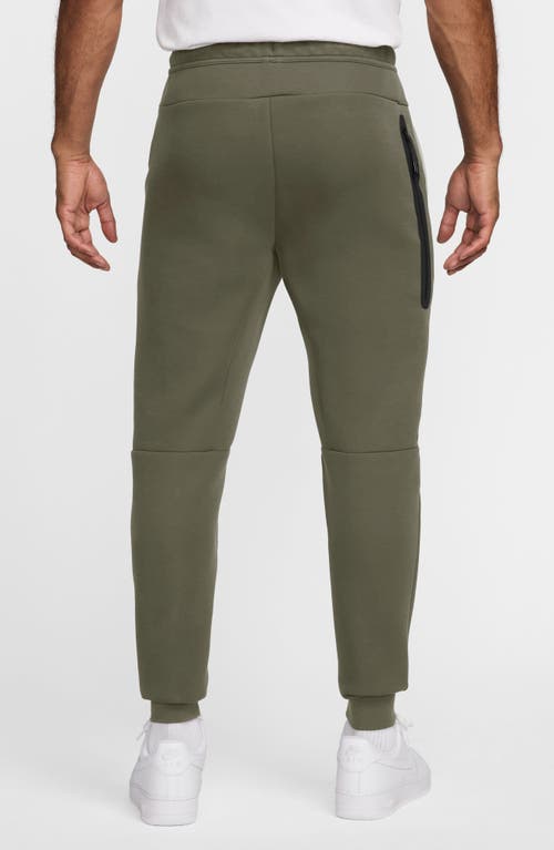 Nike Tech Fleece Joggers In Green