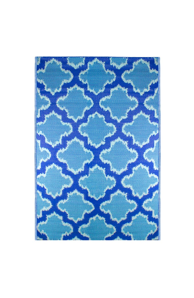 Northlight 4' x 6' Blue Quatrefoil Rectangular Outdoor Area Rug, Main, color, Blue