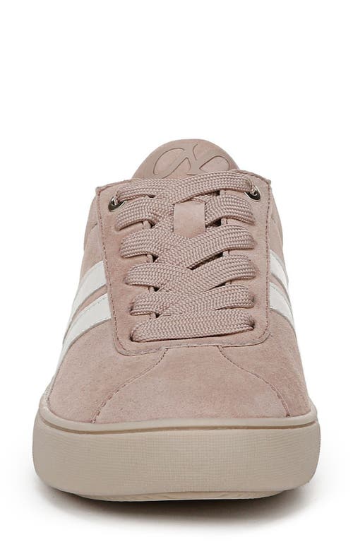 Naturalizer Medina Sneaker In Warm Taupe Tan/warm White
