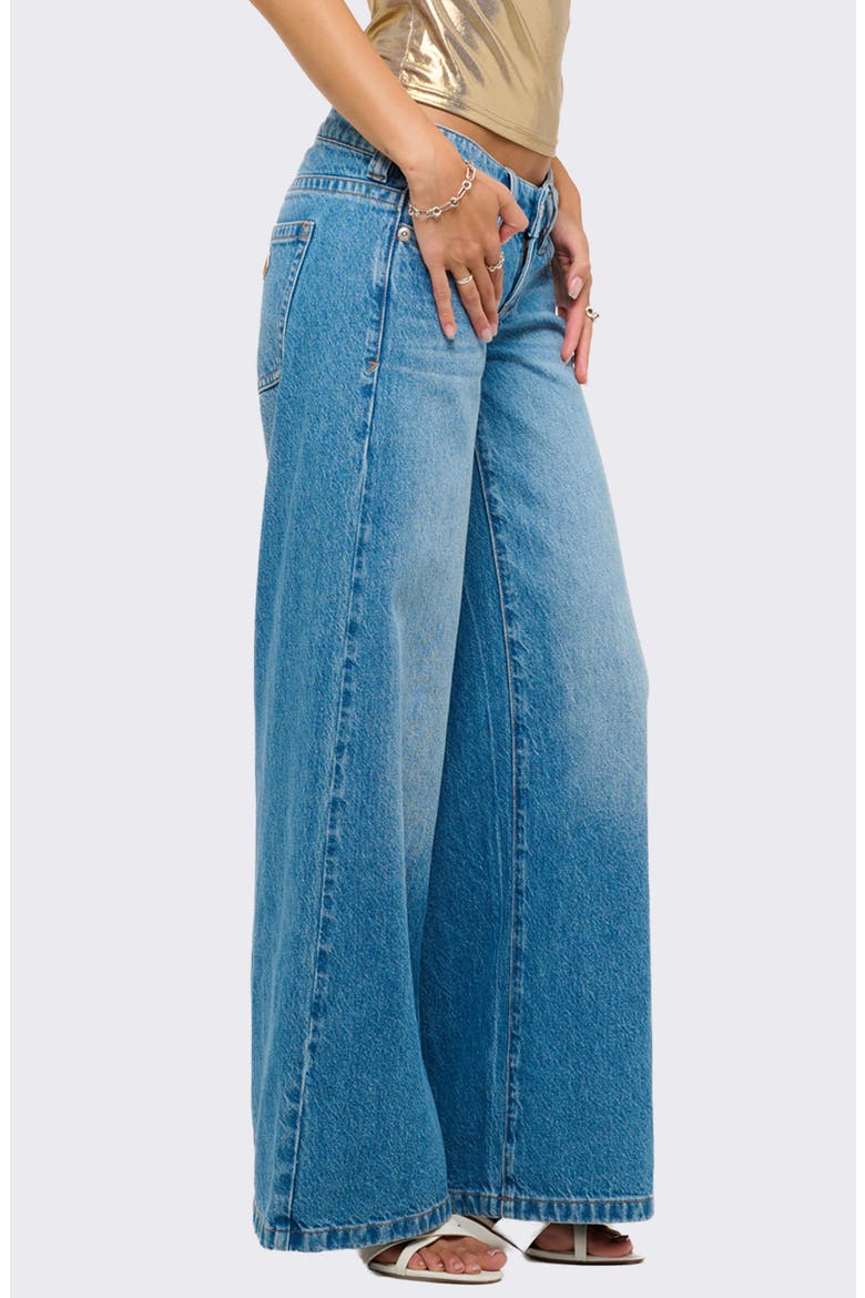 A64J50 Low Rise Wide Leg Jeans, Alternate, color, CHARLOTTE