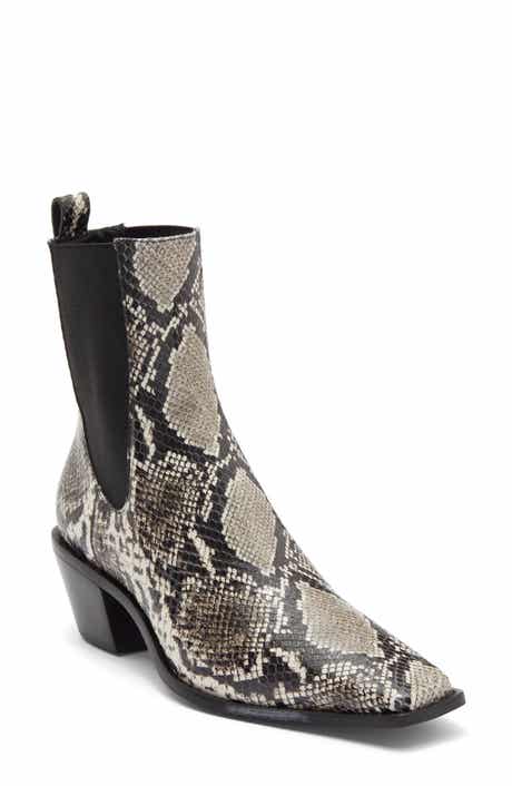 Western Roberta Ankle Bootie