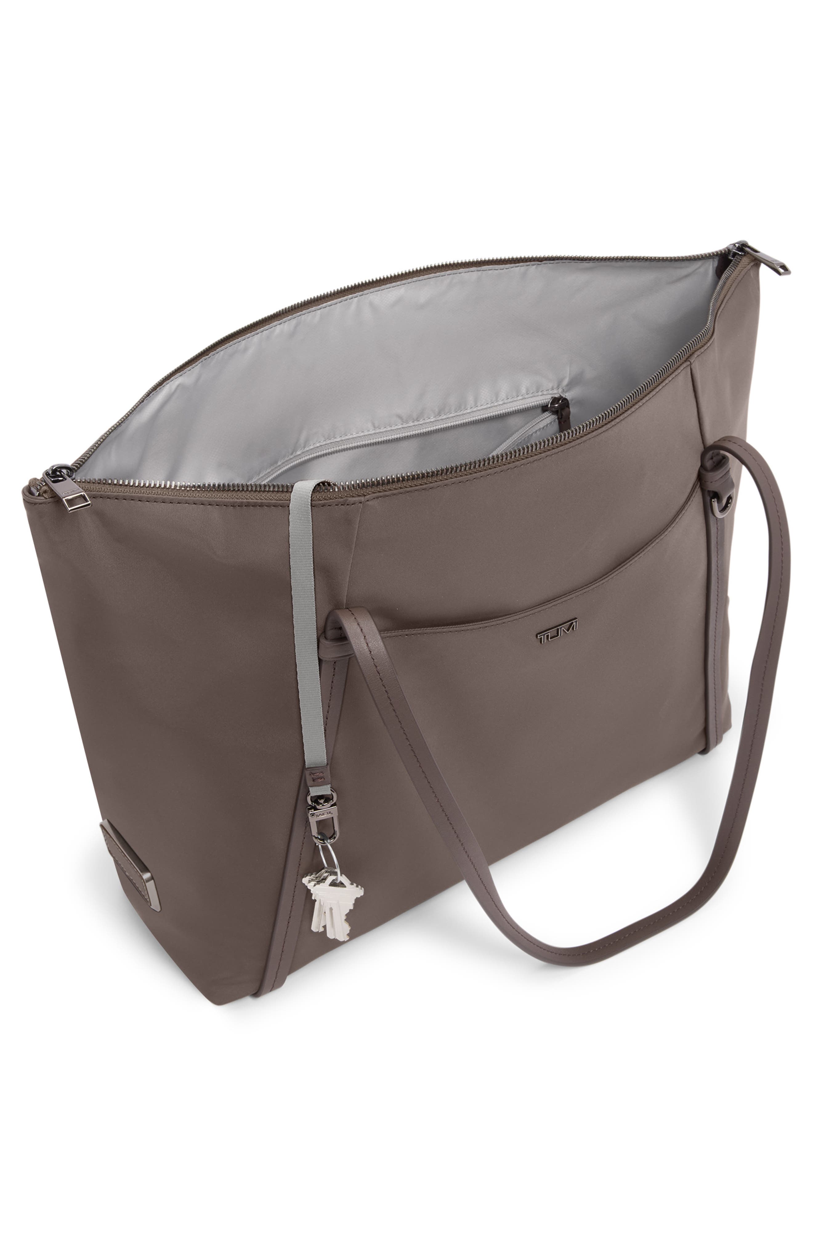 Voyageur Q Tote, Alternate, color, MINK