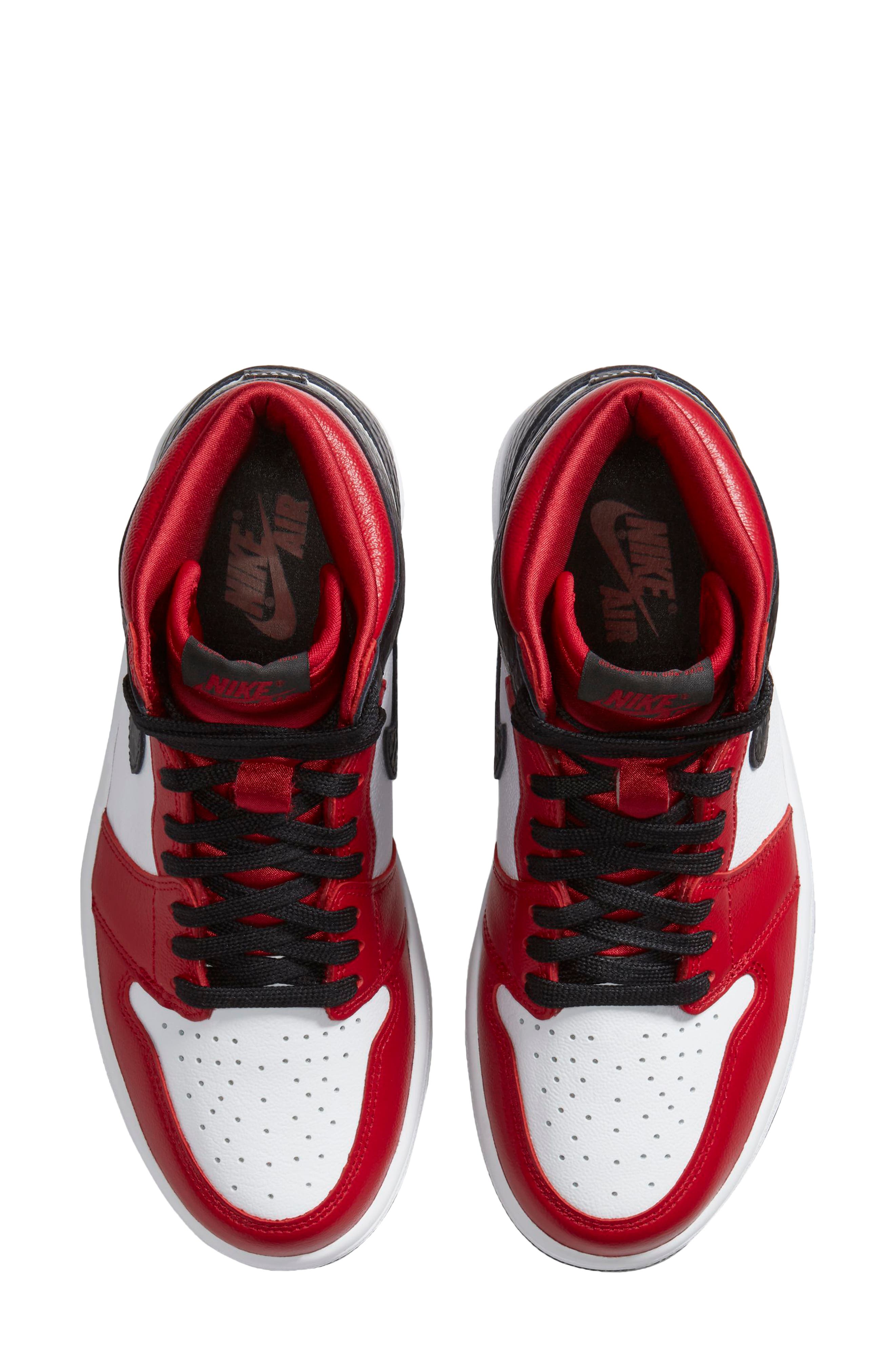 Nike Air Jordan 1 High OG Sneaker, Alternate, color, UNIVERSITY RED/ BLACK/ WHITE
