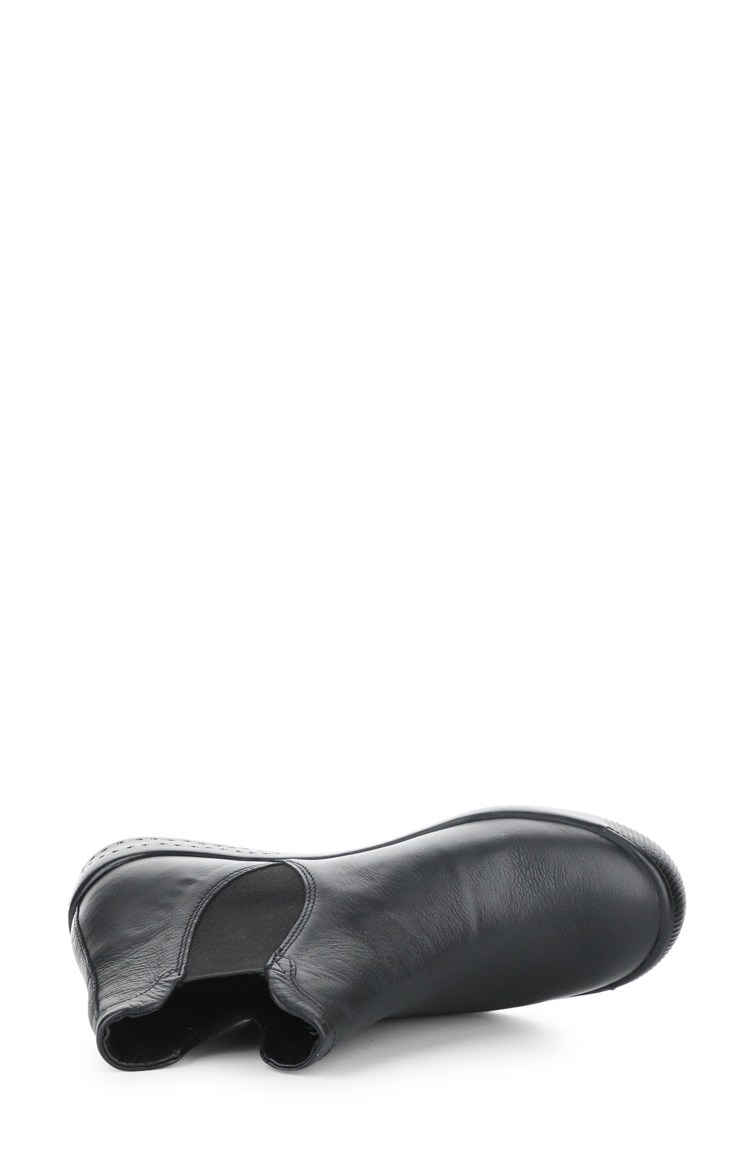 Softinos by Fly London Itzi Chelsea Boot, Alternate, color, 