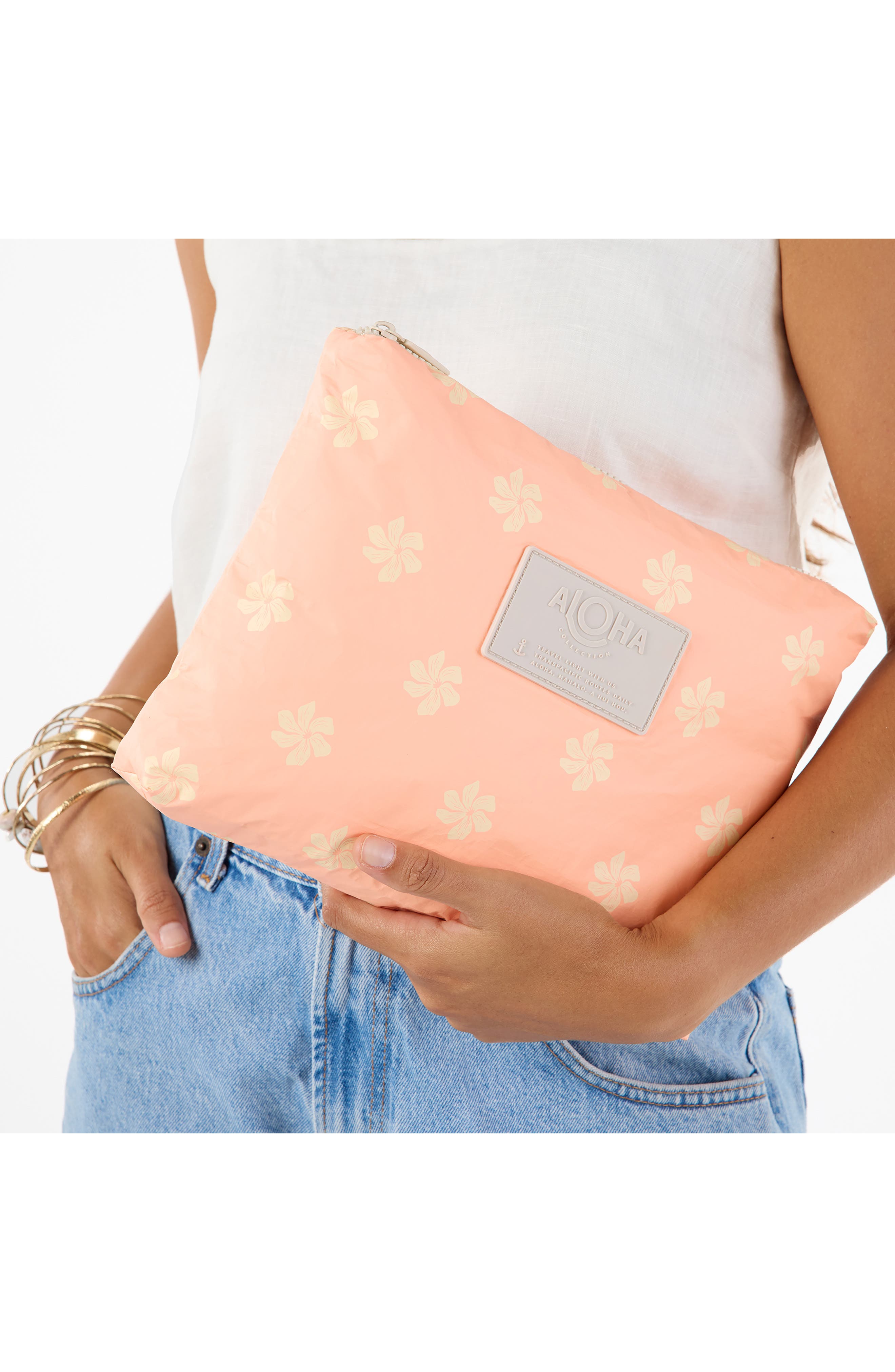 Aloha Collection Mid Casa Gardenia Water Resistant Tyvek<sup>®</sup> Zip Pouch, Alternate, color, Peachy