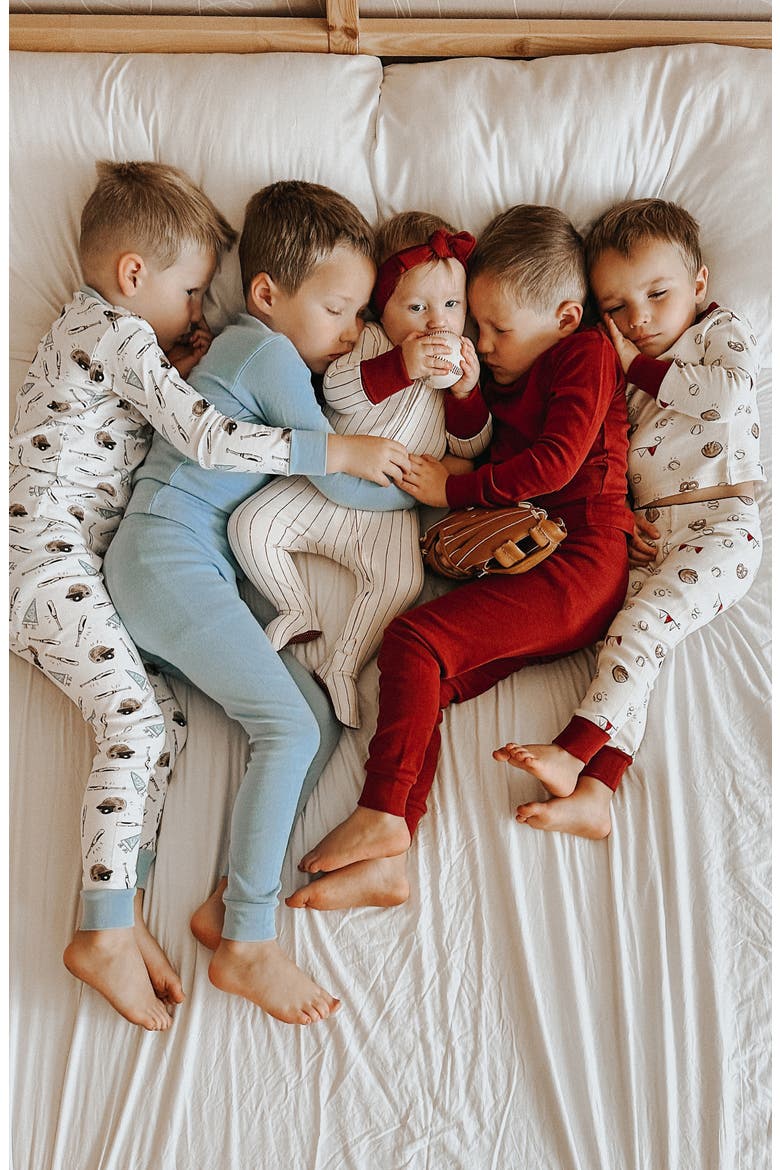 Print Fitted Organic Cotton Two-Piece Pajamas, Alternate, color, GAME DAY