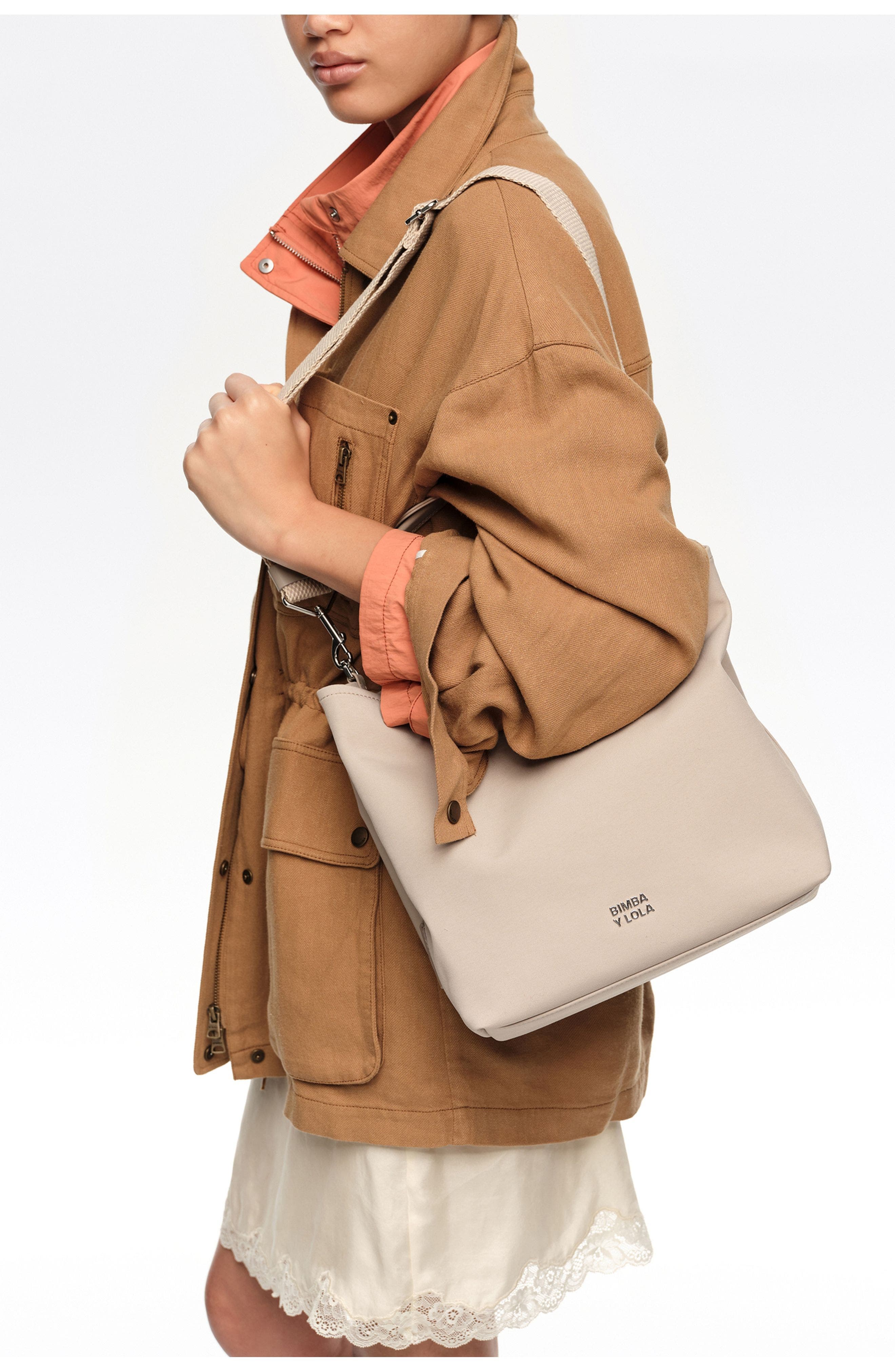 Bimba y Lola Large Fabric Chihuahua Bag, Alternate, color, Sand