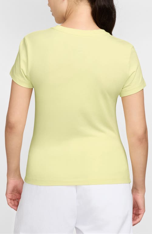 Nike Sportswear Club Chill Knit Mod Crop T-shirt