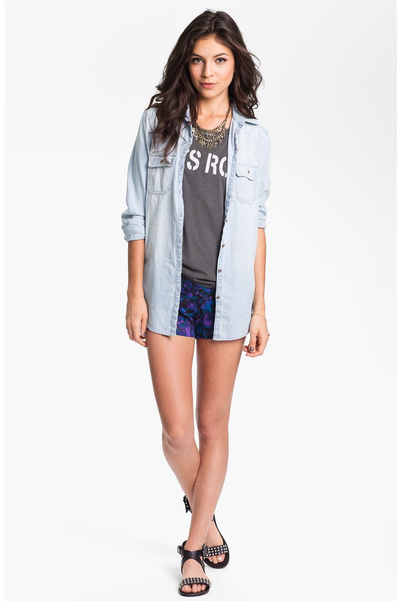 Chambray Boyfriend Shirt, Alternate, color, LIGHT WASH