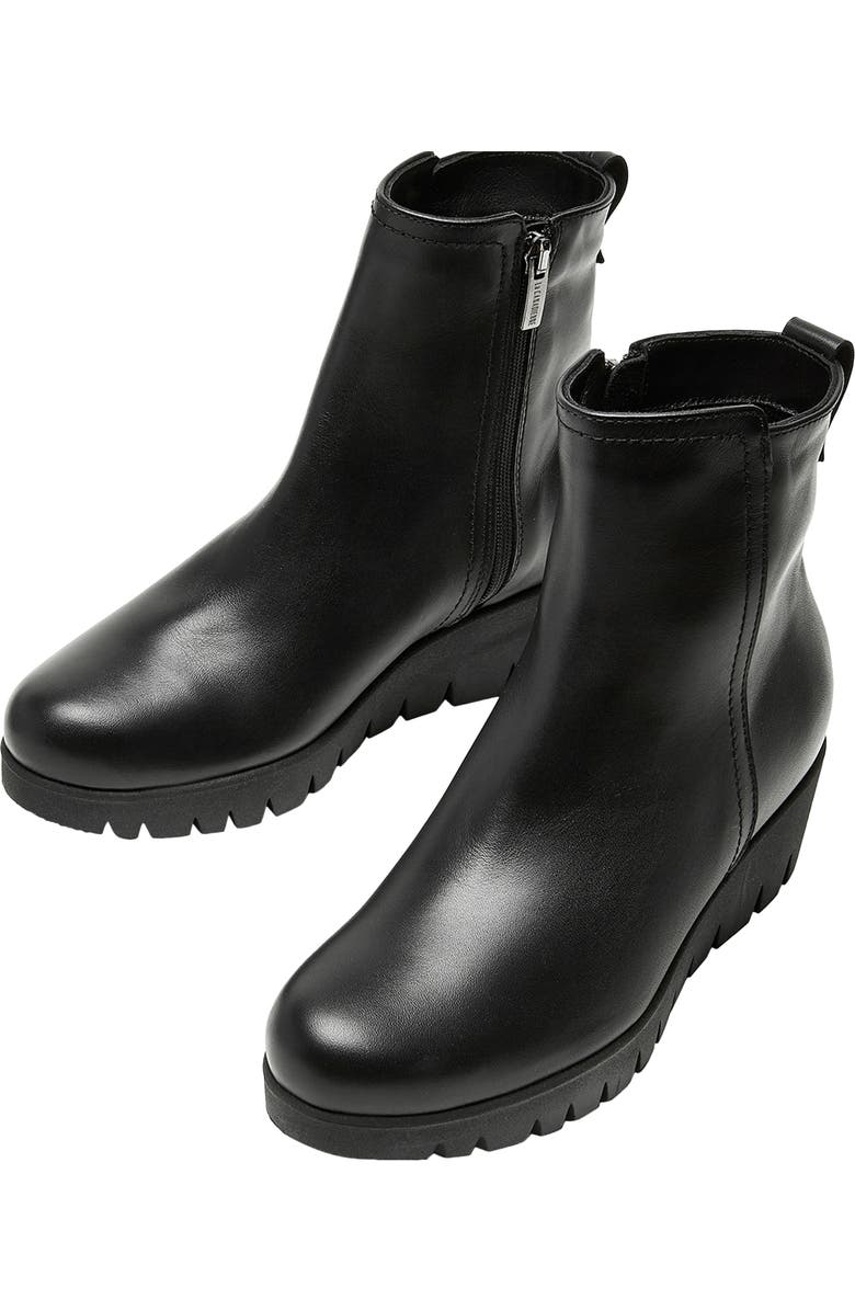 La Canadienne Teagan Waterproof Platform Wedge Bootie, Alternate, color, Black Leather