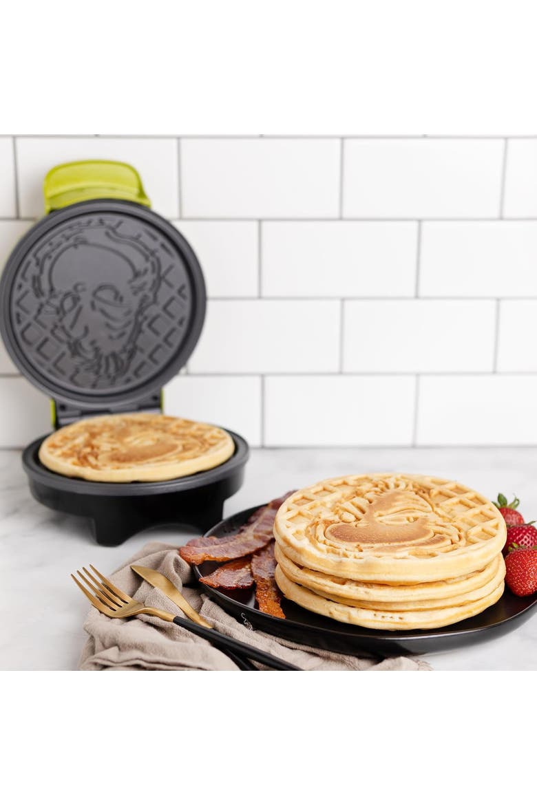 Dr Seuss The Grinch Round Waffle Maker, Alternate, color, None