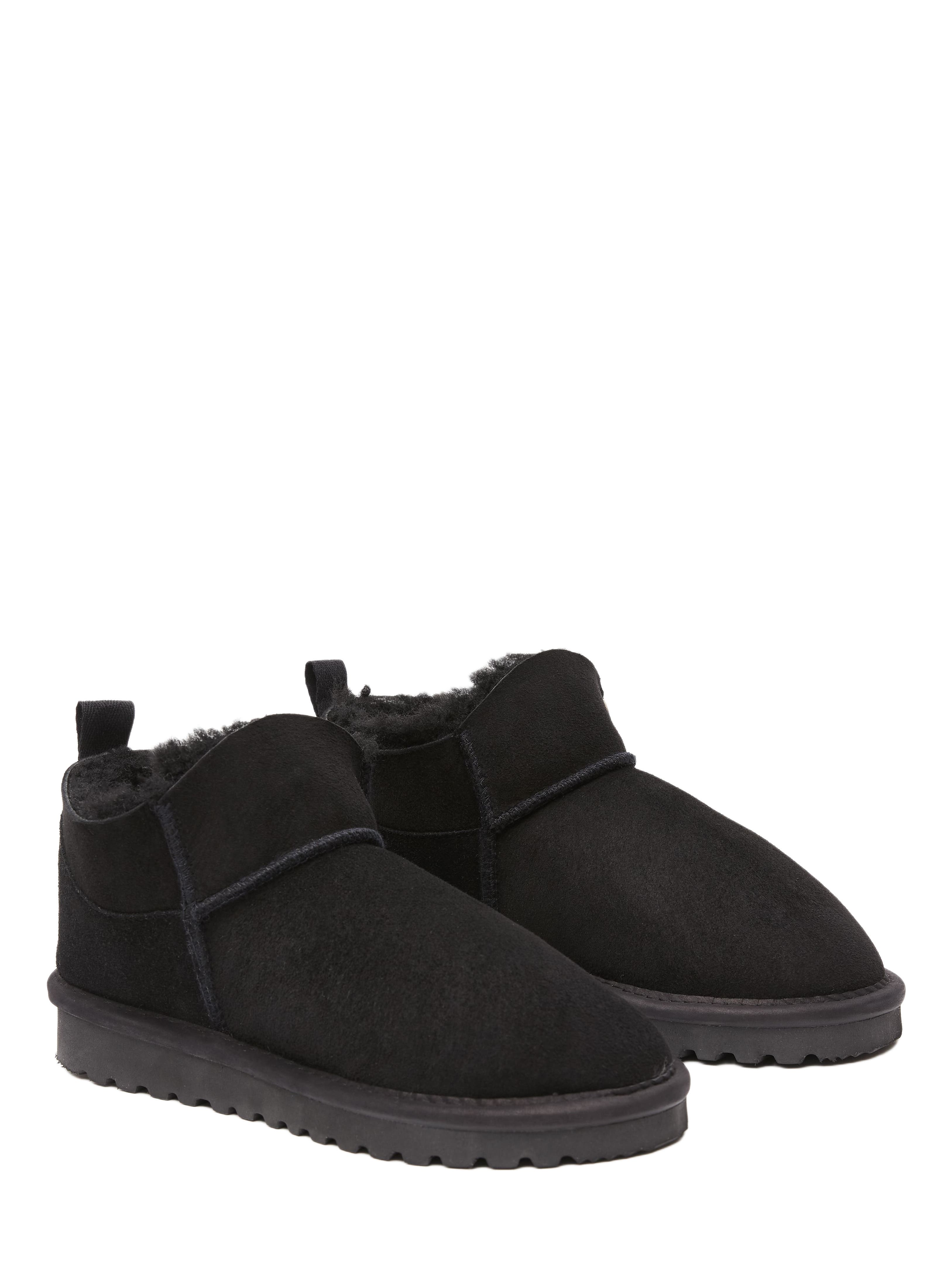 Celtic & Co. Celt Shearling Super Shortie Boots, Main, color, Black