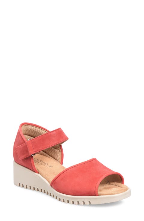 Daniella Wedge Sandal (Women)