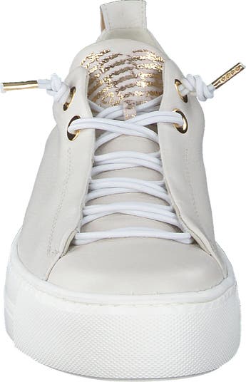 Faye Sneaker