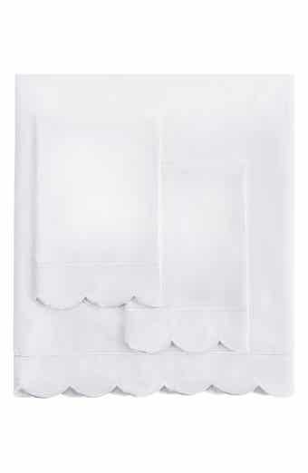 MELANGE HOME Scallop Frame 300 Thread Count Sheet Set