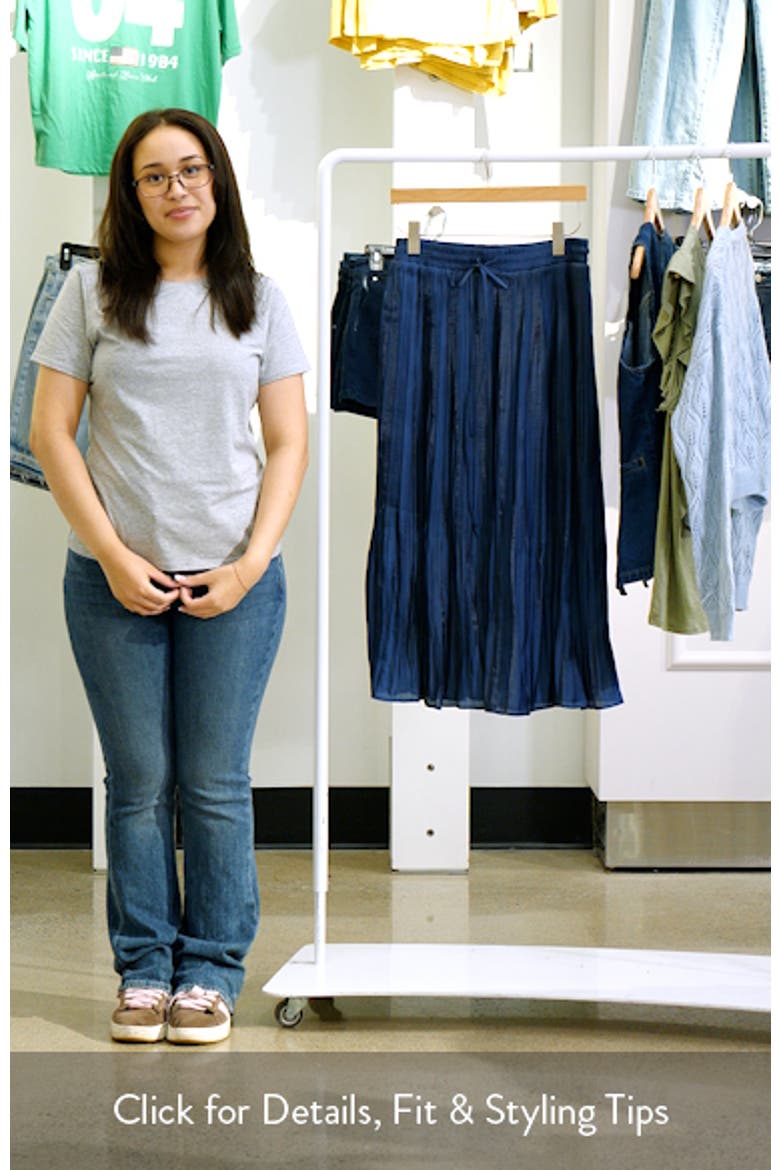 Metallic Release Pleat Skirt video