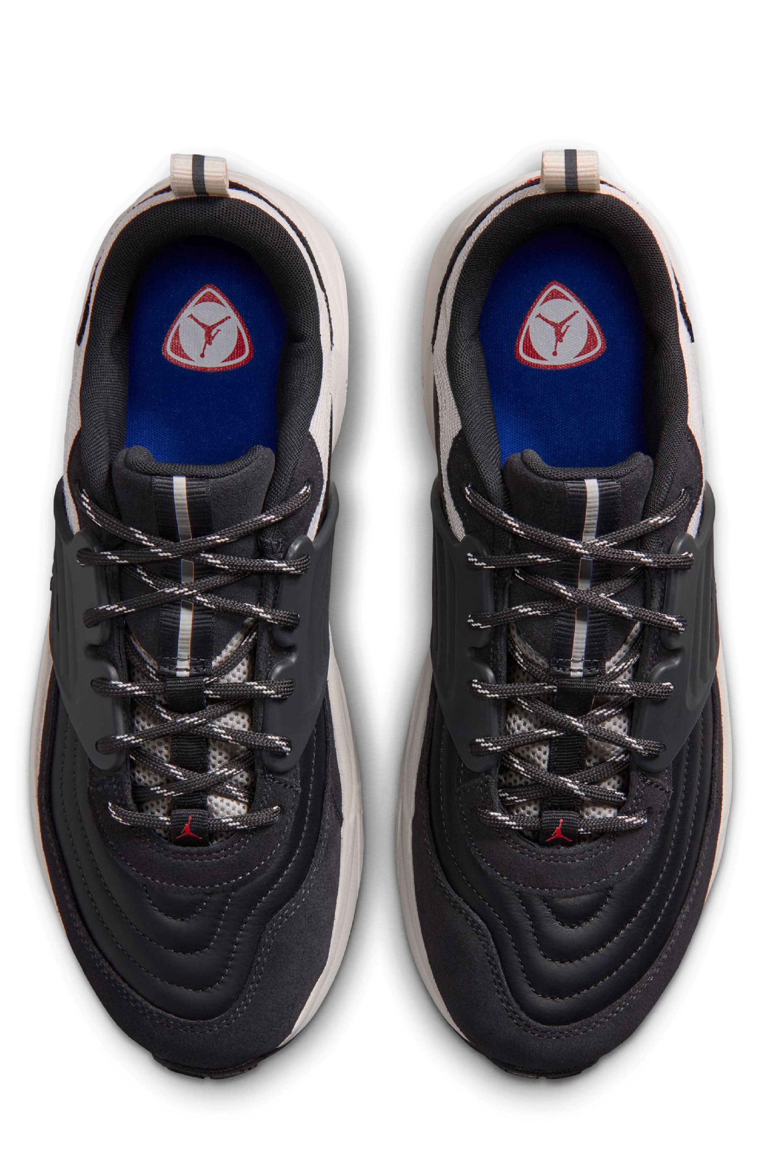 Trunner O/S Sneaker, Alternate, color, OFF NOIR/ UNIVERSITY RED