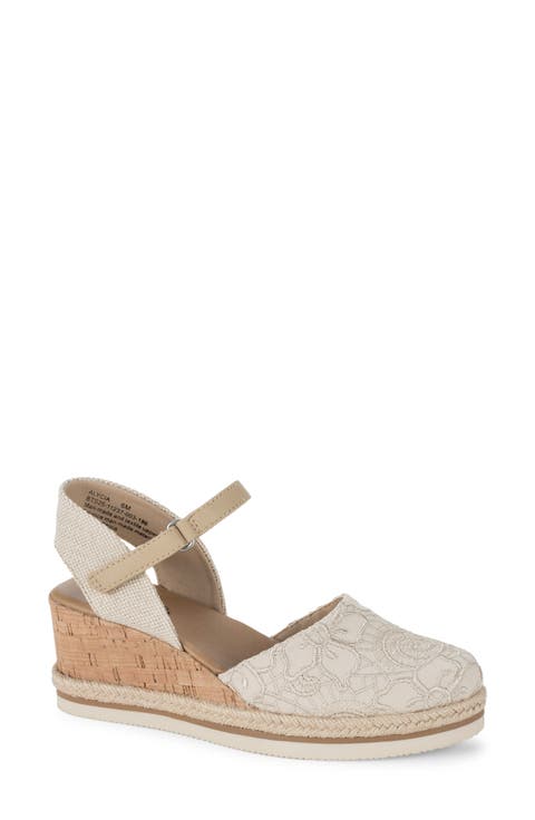 Alycia Wedge Sandal (Women)