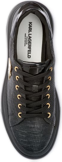 Pin Logo Sneaker