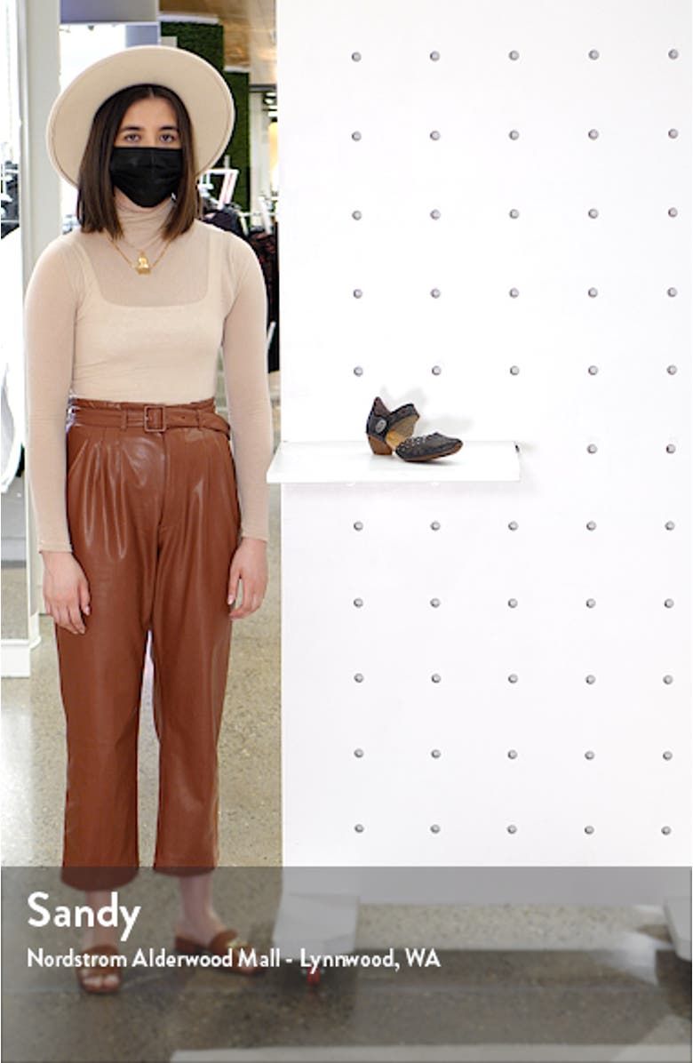 Mirjam d
Orsay Pump, sales video thumbnail