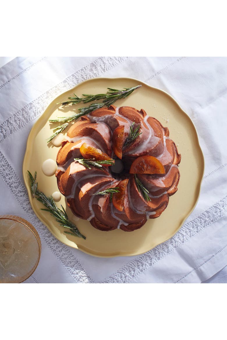 Madeleine Round Cake Dish, Alternate, color, Vanilla