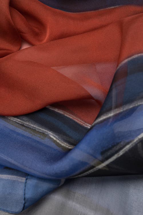Elizabetta Simona In Brick Red & Blue