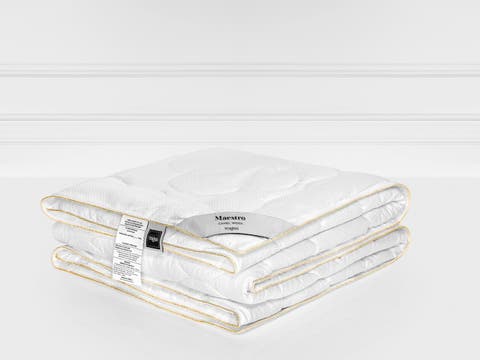 Maestro camel wool comforter