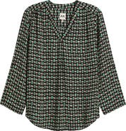 AK ANNE KLEIN Geo Pattern V-Neck Top