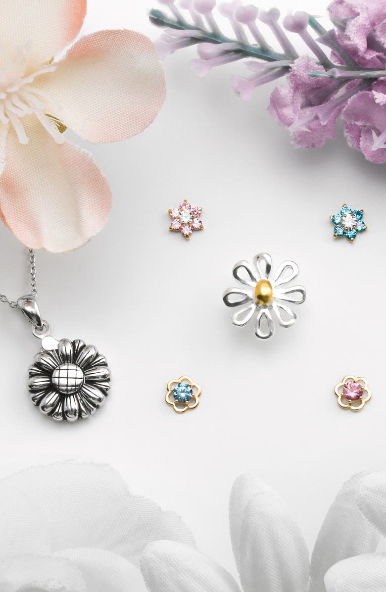 BLING JEWELRY Daisy Flower Stud Earrings, Alternate, color, Silver